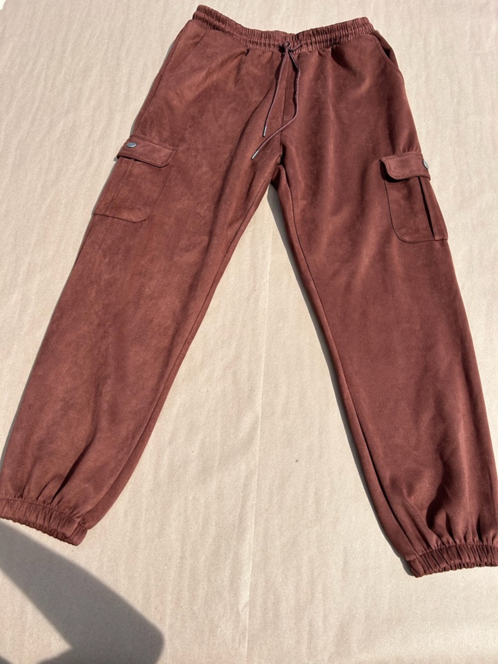 Urbanology Cargo Joggers in Rust Brown